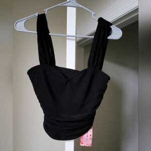 Women, no sleeves, fancy black blouse